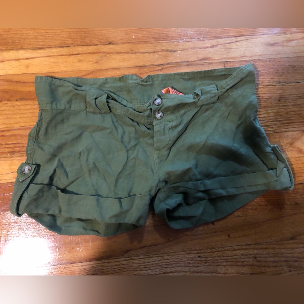 Juicy shorts